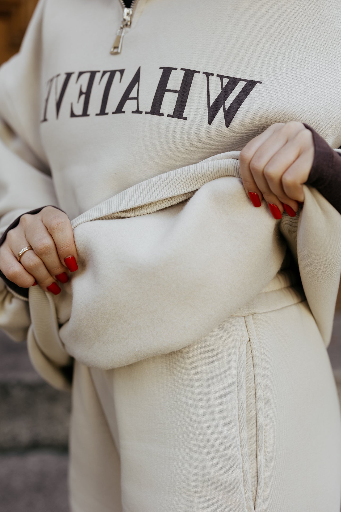 Dres oversize'owe na polarze MLECZNY