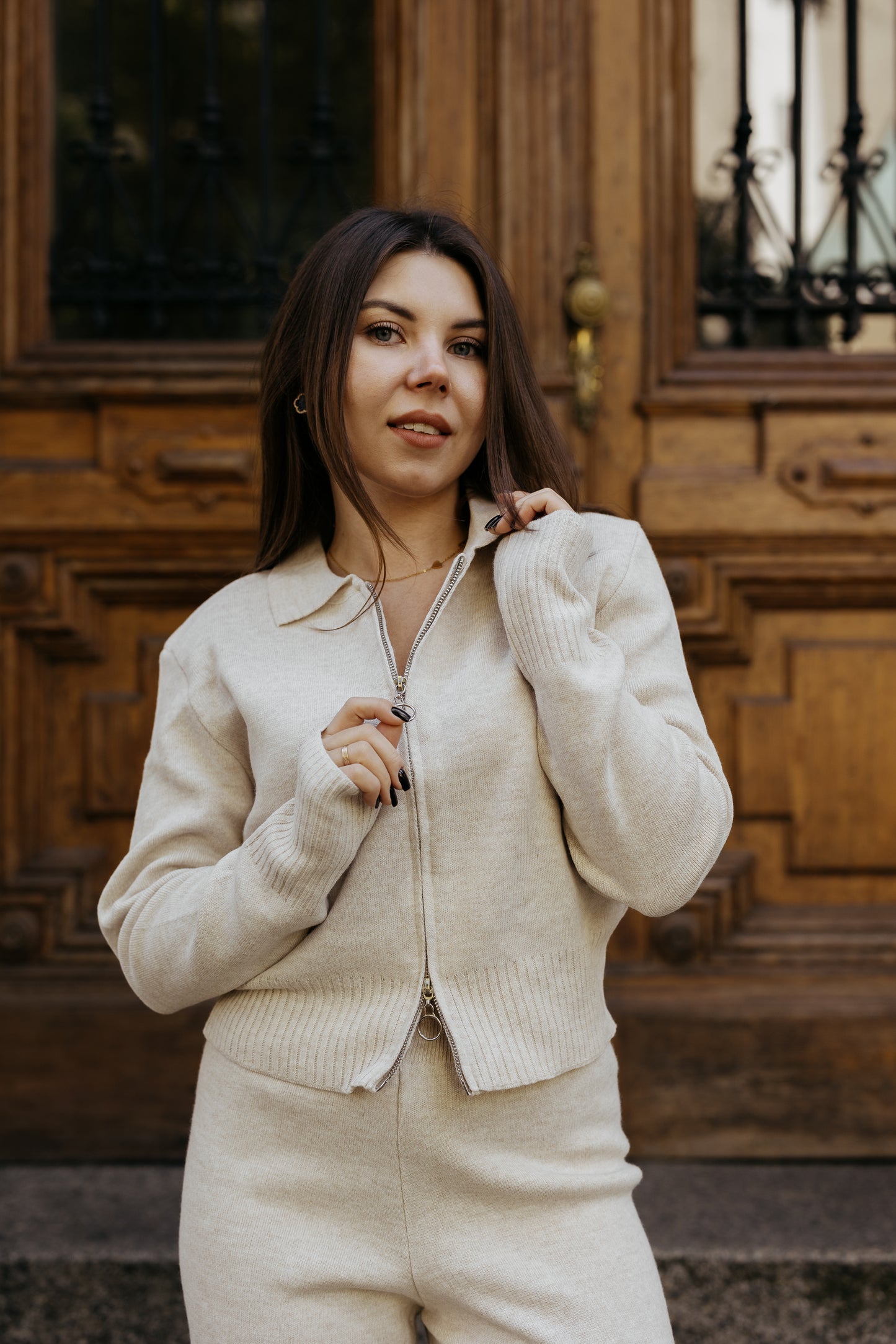 Komplet dzianinowy z zamkiem ECRU