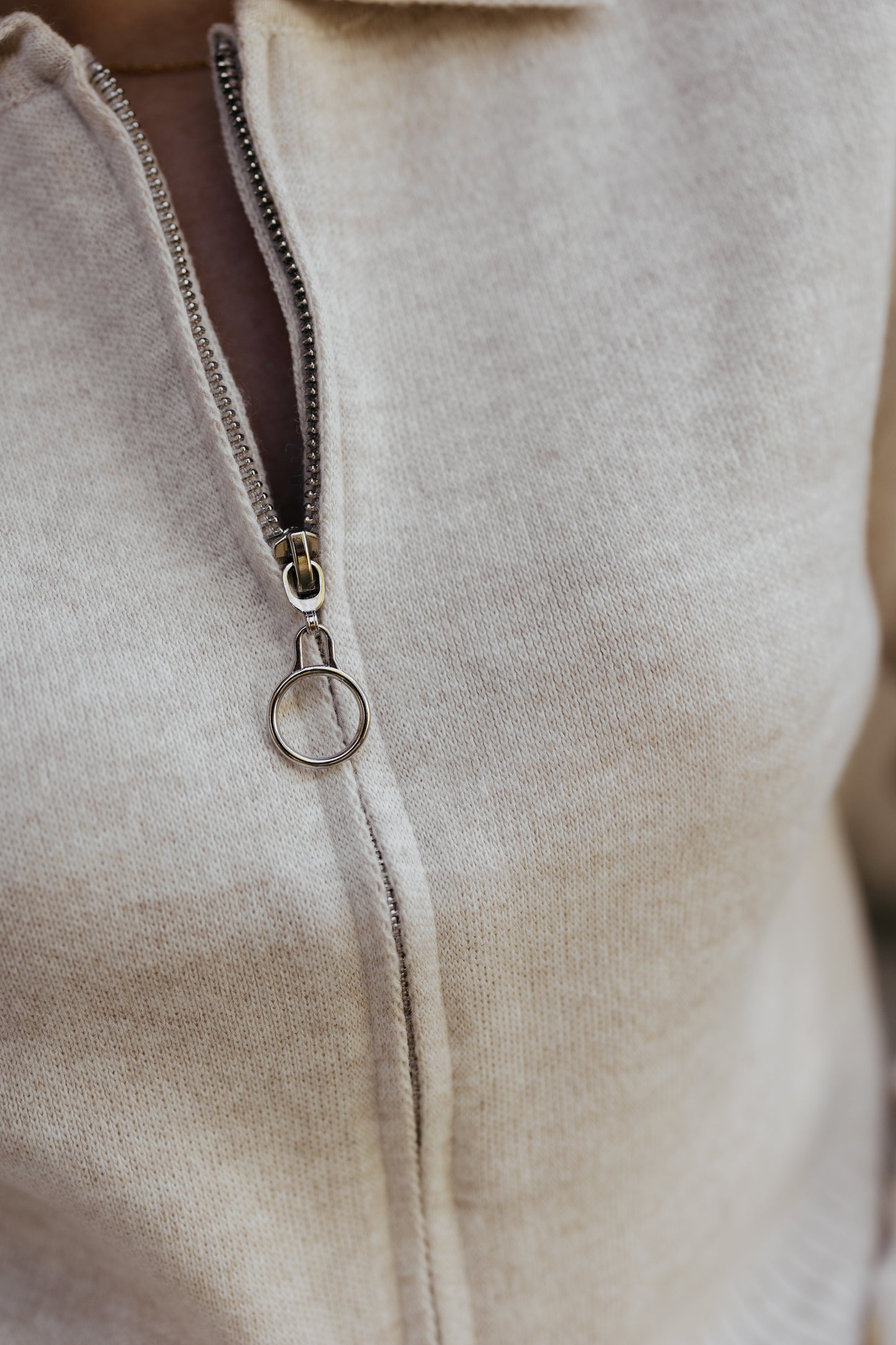 Komplet dzianinowy z zamkiem ECRU